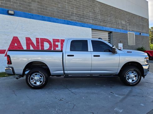 Used 2026 RAM 2500 Tradesman AWD/4WD image 8