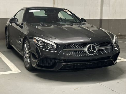Used 2019 Mercedes-Benz SL 450 image 1