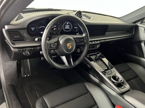 Certified 2021 Porsche 911 Carrera image 4