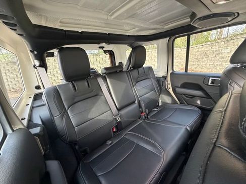 Used 2022 Jeep Wrangler Unlimited Sahara 4xe image 12