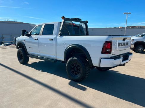 New 2025 RAM 2500 Big Horn AWD/4WD image 3