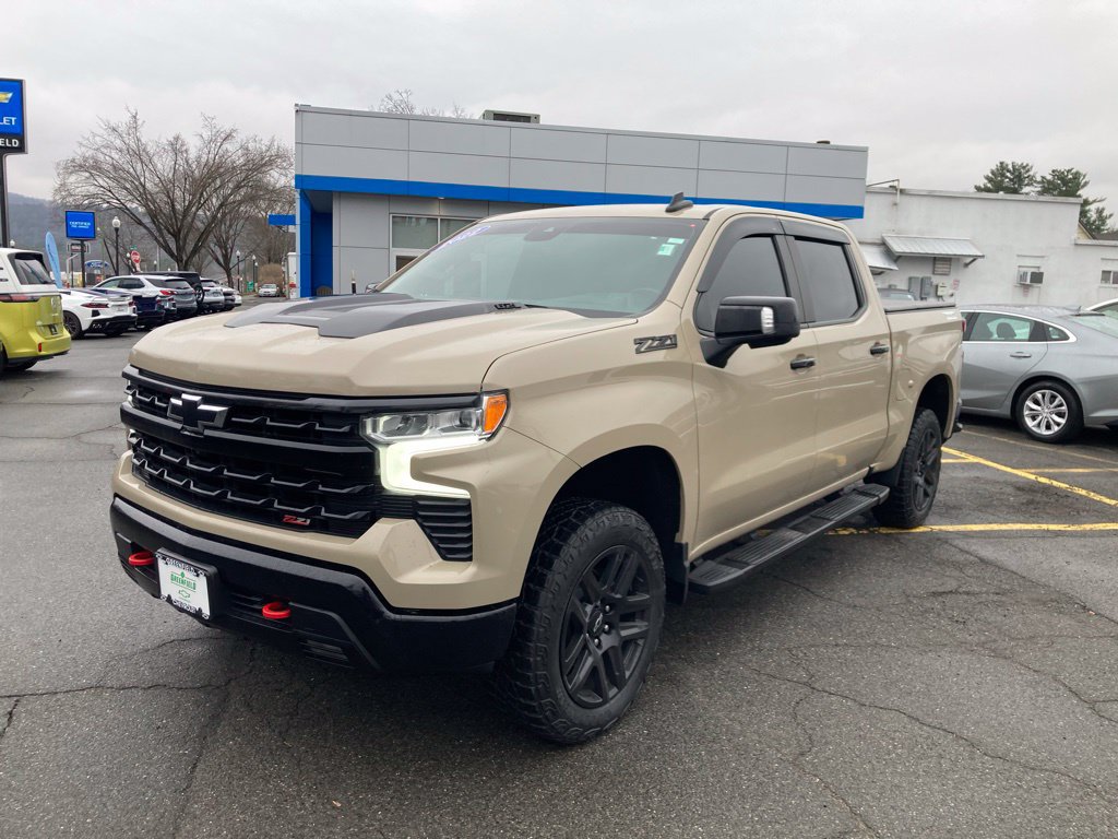 Used 2022 Chevrolet Silverado 1500 LT Trail Boss w/ LT Trail Boss Premium Package AWD/4WD image 18