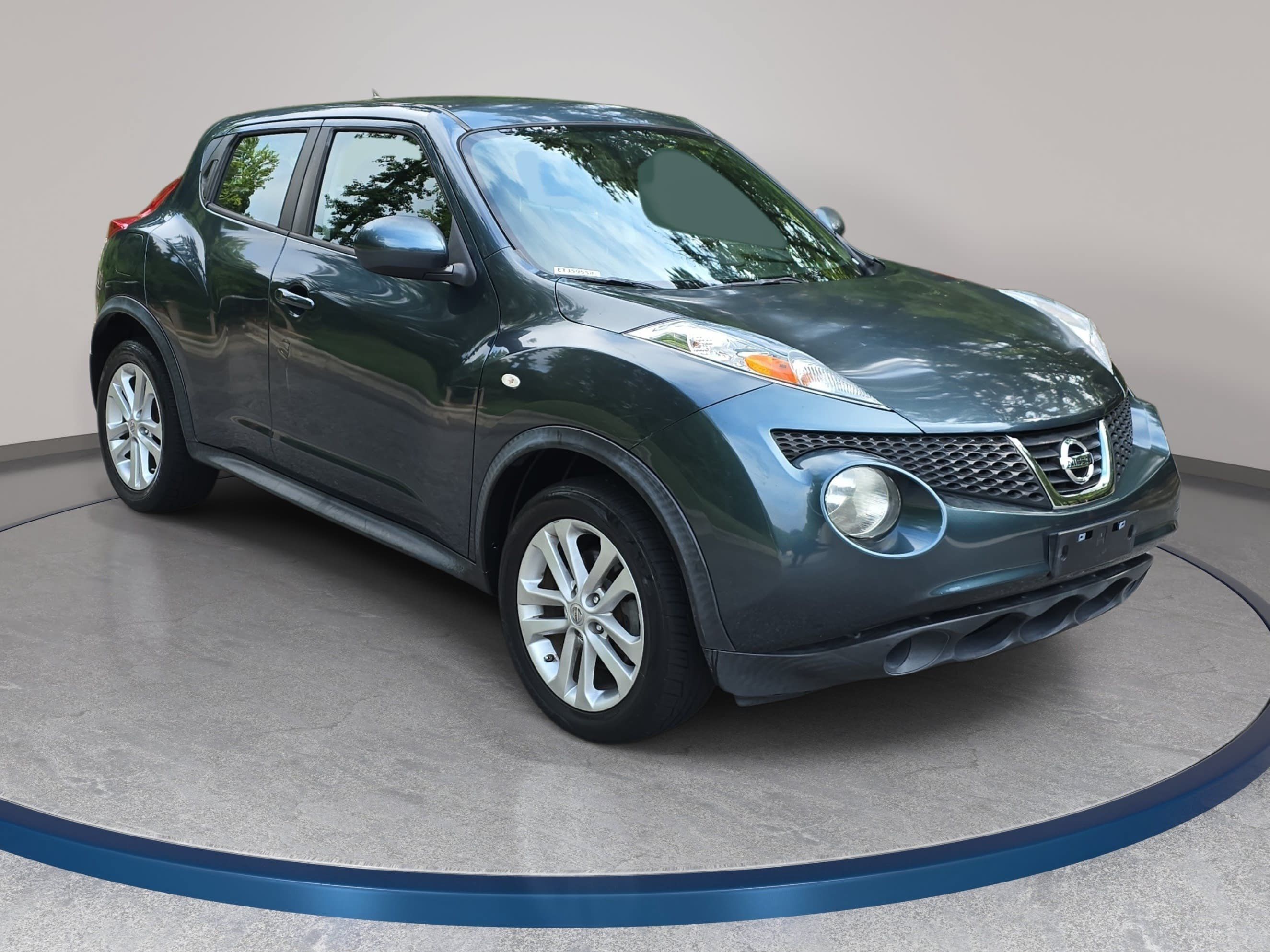 Used 2014 Nissan Juke S FWD image 3