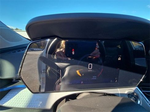 New 2026 Chevrolet Trax LT image 12