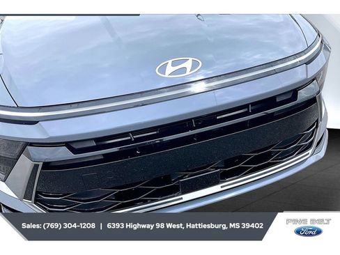 Used 2025 Hyundai Sonata SEL FWD image 21