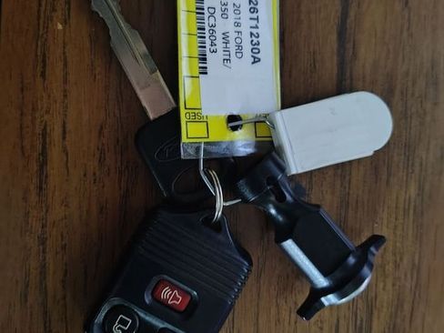 Used 2018 Ford E-350 and Econoline 350 Super Duty w/ Power Windows & Locks Group image 20