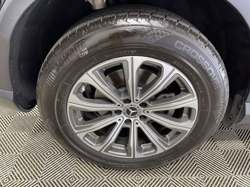 Used 2024 Mercedes-Benz GLC 300 4MATIC image 33