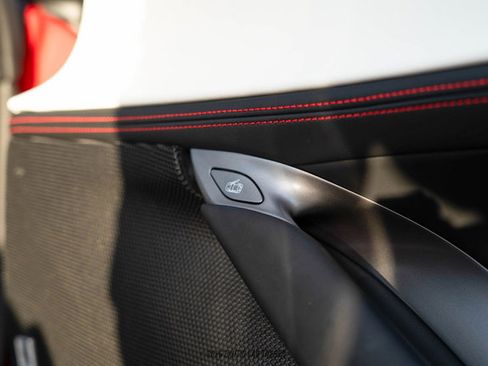 Used 2025 Ferrari SF90 Spider image 66