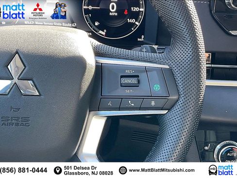 Used 2023 Mitsubishi Outlander SE image 21