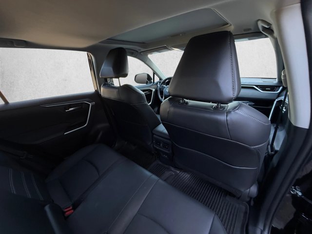 Used 2024 Toyota RAV4 XLE Premium FWD image 20