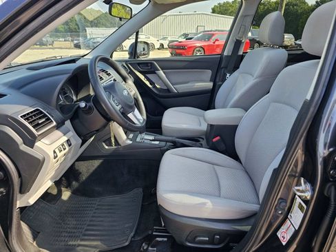 Used 2018 Subaru Forester 2.5i Premium AWD/4WD image 16