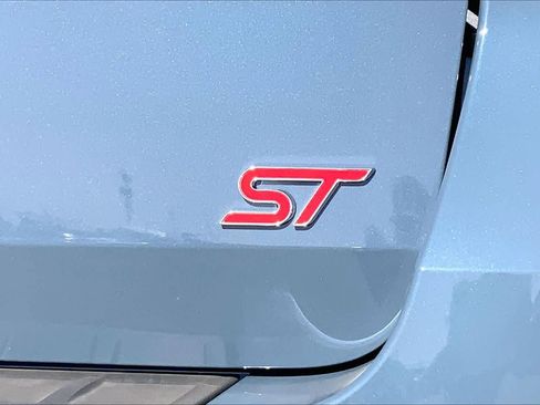 New 2026 Ford Explorer ST w/ Sun And Sound Package image 15