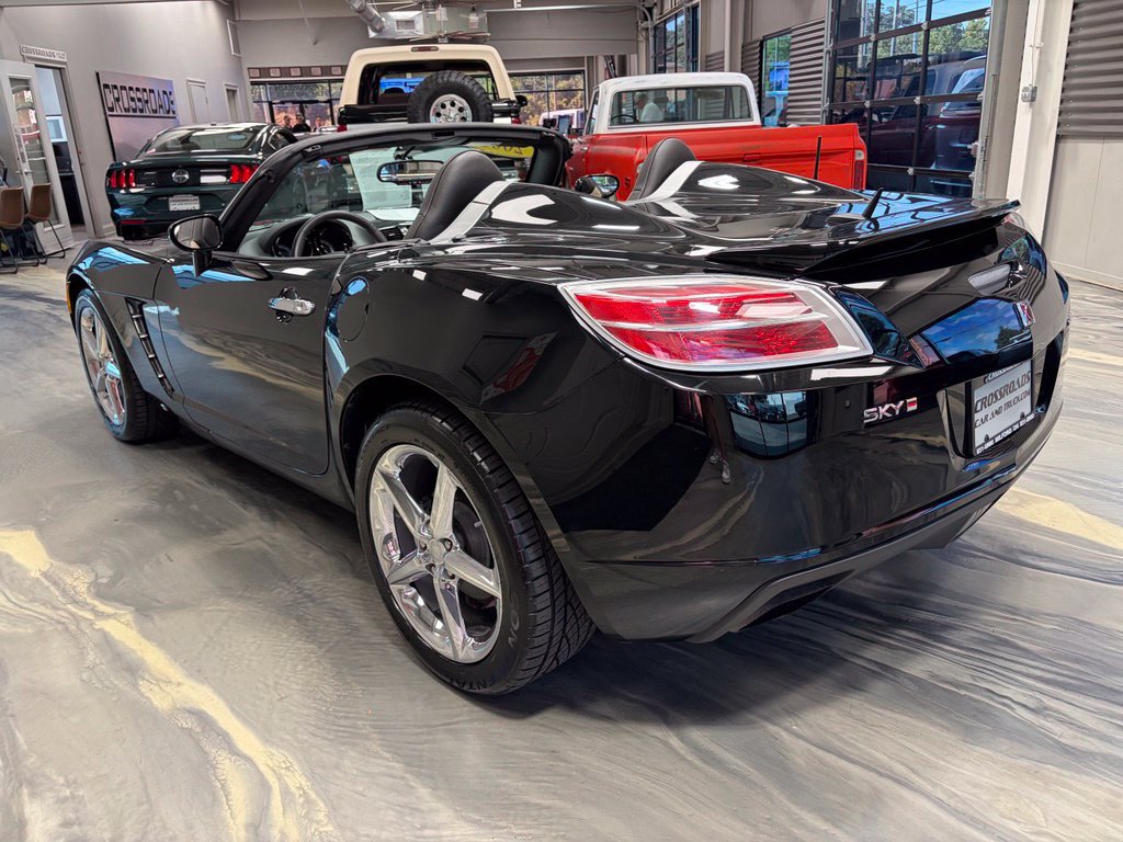 Used 2008 Saturn Sky Red Line RWD image 28