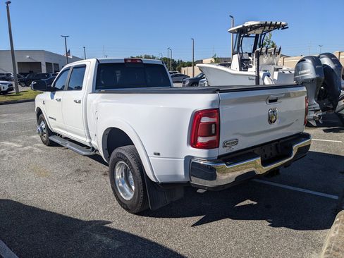 Used 2022 RAM 3500 Limited image 10