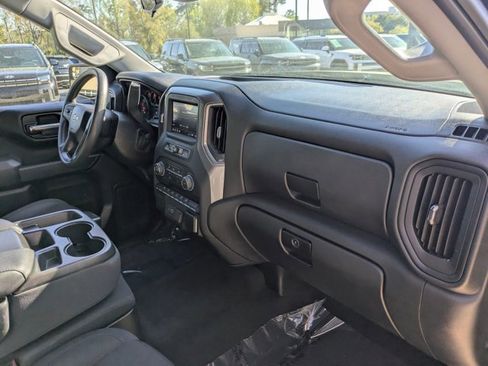 Used 2022 Chevrolet Silverado 1500 Custom image 21