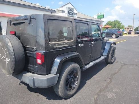 Used 2017 Jeep Wrangler Unlimited Rubicon w/ Dual Top Group AWD/4WD image 5