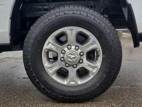 Used 2024 RAM 2500 Big Horn image 32