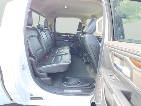 Used 2021 RAM 1500 Laramie AWD/4WD image 18