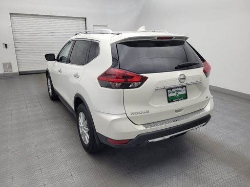 Used 2018 Nissan Rogue SV FWD image 5