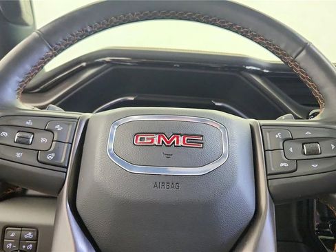 Used 2025 GMC Sierra 1500 AT4 w/ Technology Package AWD/4WD image 27