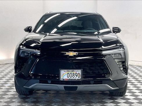 Used 2024 Chevrolet Blazer EV LT AWD/4WD image 2