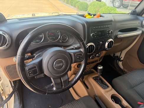 Used 2011 Jeep Wrangler Sahara w/ Dual Top Group AWD/4WD image 2