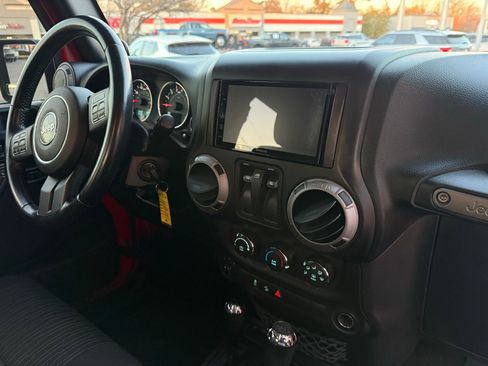 Used 2012 Jeep Wrangler Sport image 24