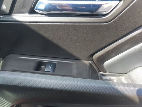 Certified 2025 GMC Canyon Elevation w/ Convenience Package image 33