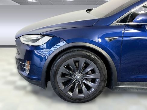 Used 2019 Tesla Model X AWD/4WD image 11