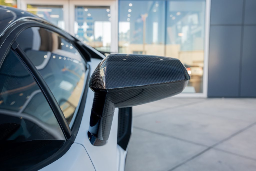 Used 2019 Lamborghini Aventador SVJ AWD/4WD image 11