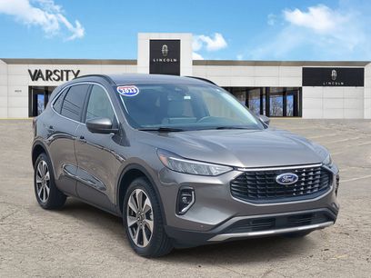 Used 2023 Ford Escape Platinum w/ Class II Trailer Tow Package