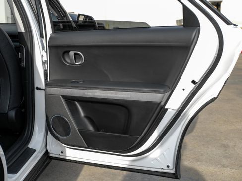 Used 2023 Hyundai Ioniq 5 SEL w/ Cargo Package image 39