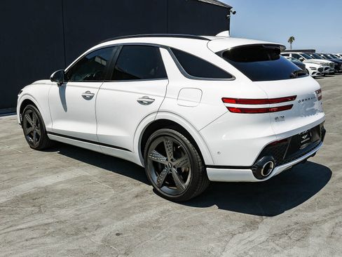 Used 2023 Genesis GV70 2.5T w/ Sport Prestige Package AWD/4WD image 6