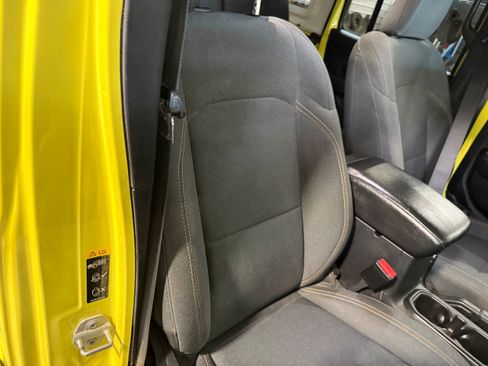 Used 2024 Jeep Wrangler Unlimited Sport AWD/4WD image 15