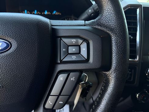 Used 2015 Ford F150 XLT w/ Equipment Group 302A Luxury AWD/4WD image 25