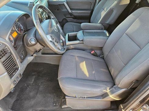 Used 2014 Nissan Titan SV w/ SV Value Truck Package image 15