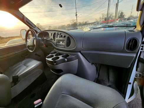 Used 2007 Ford E-250 and Econoline 250 image 15