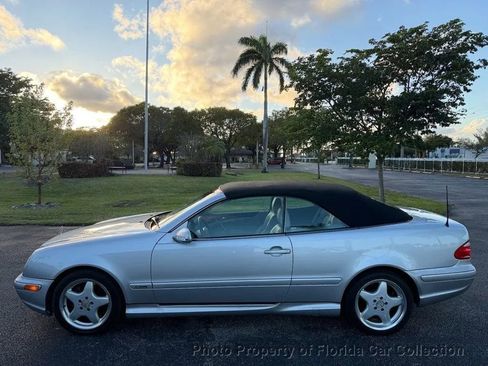 Used 2003 Mercedes-Benz CLK 320 Cabriolet image 15