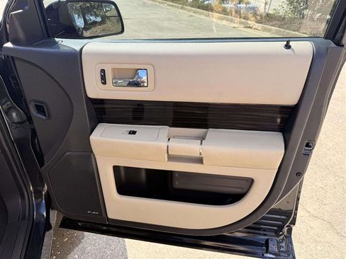 Used 2015 Ford Flex SEL image 15