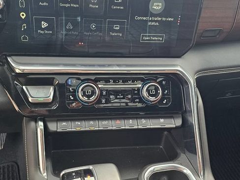 Used 2024 GMC Sierra 1500 Denali Ultimate AWD/4WD image 12