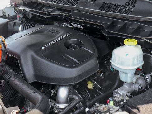 Used 2015 RAM 1500 Classic SLT w/ Trailer & Traction Group image 12