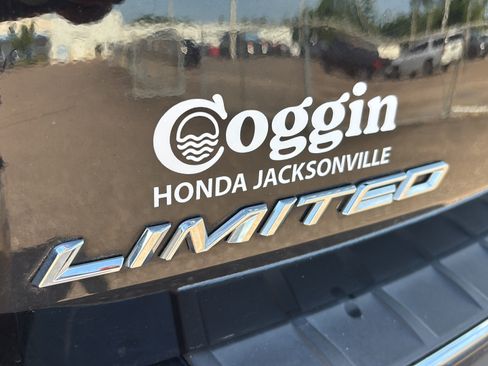 Used 2020 Ford Explorer Limited w/ Class III Trailer Tow Package AWD/4WD image 32