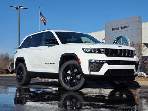 New 2026 Jeep Grand Cherokee Limited w/ Limited Altitude Package image 34