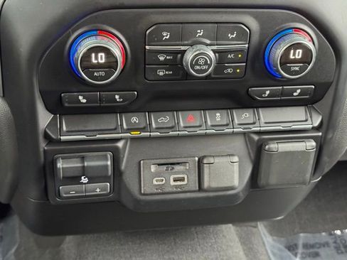 Used 2019 Chevrolet Silverado 1500 LT w/ All-Star Edition AWD/4WD image 14