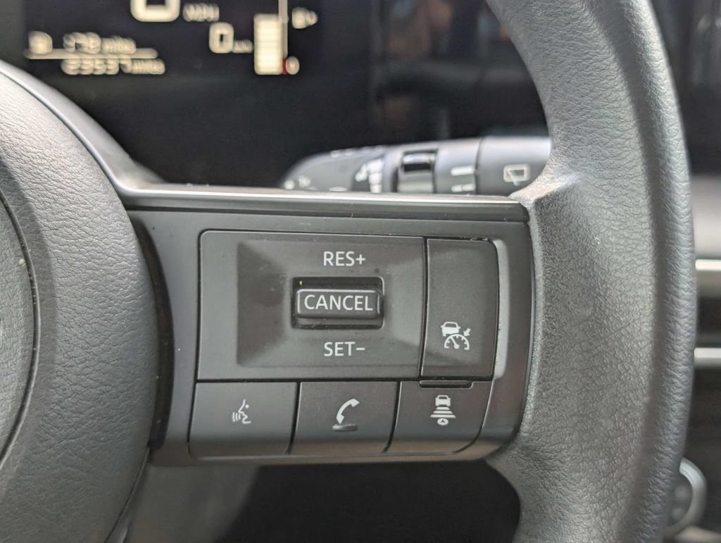 Used 2025 Nissan Kicks S FWD image 27