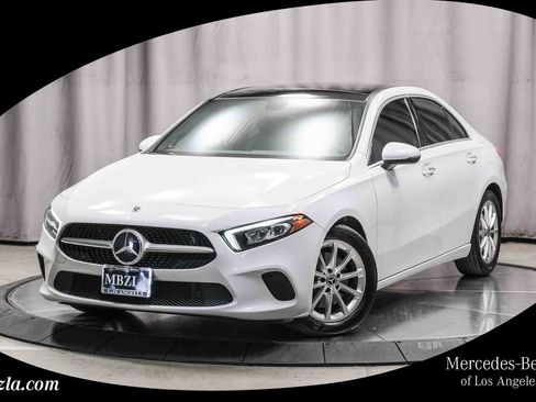 Certified 2020 Mercedes-Benz A 220 image 1
