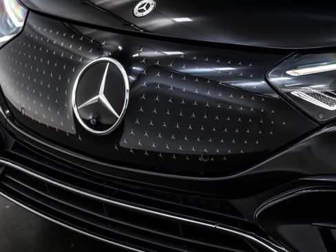 Used 2023 Mercedes-Benz EQE 350+ 4MATIC Sedan w/ Exclusive Trim Package image 12