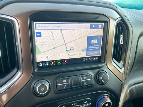 Used 2022 Chevrolet Silverado 1500 High Country w/ Z71 Off-Road Package image 21