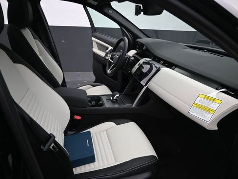 New 2025 Land Rover Discovery Sport Dynamic SE AWD/4WD image 5