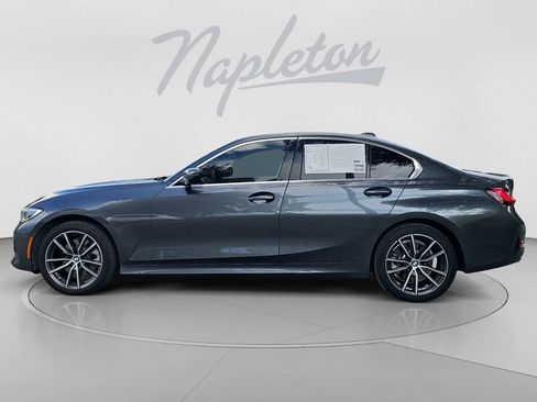 Used 2022 BMW 330i Sedan w/ Premium Package 2 RWD image 2